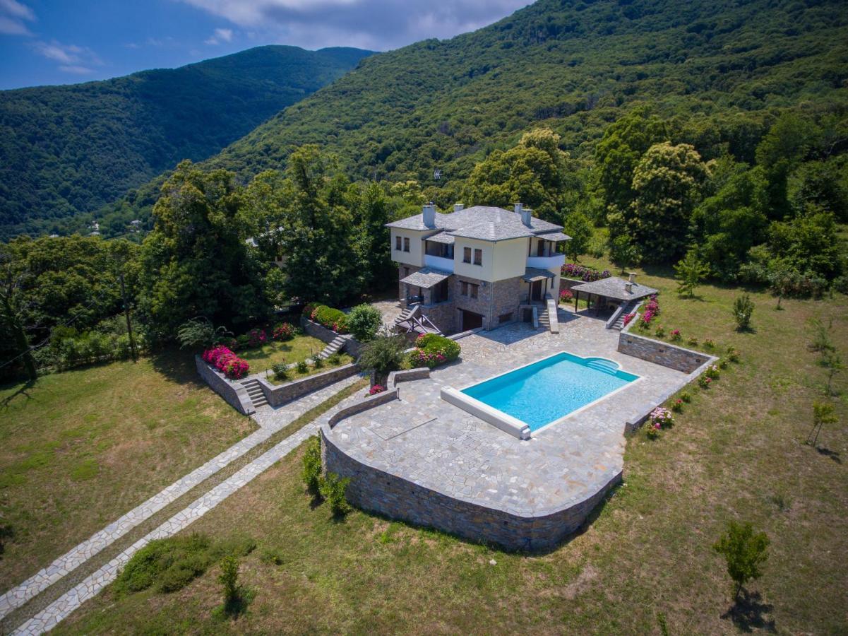 Luxury Villa With Pool In Цагкарада Екстер'єр фото